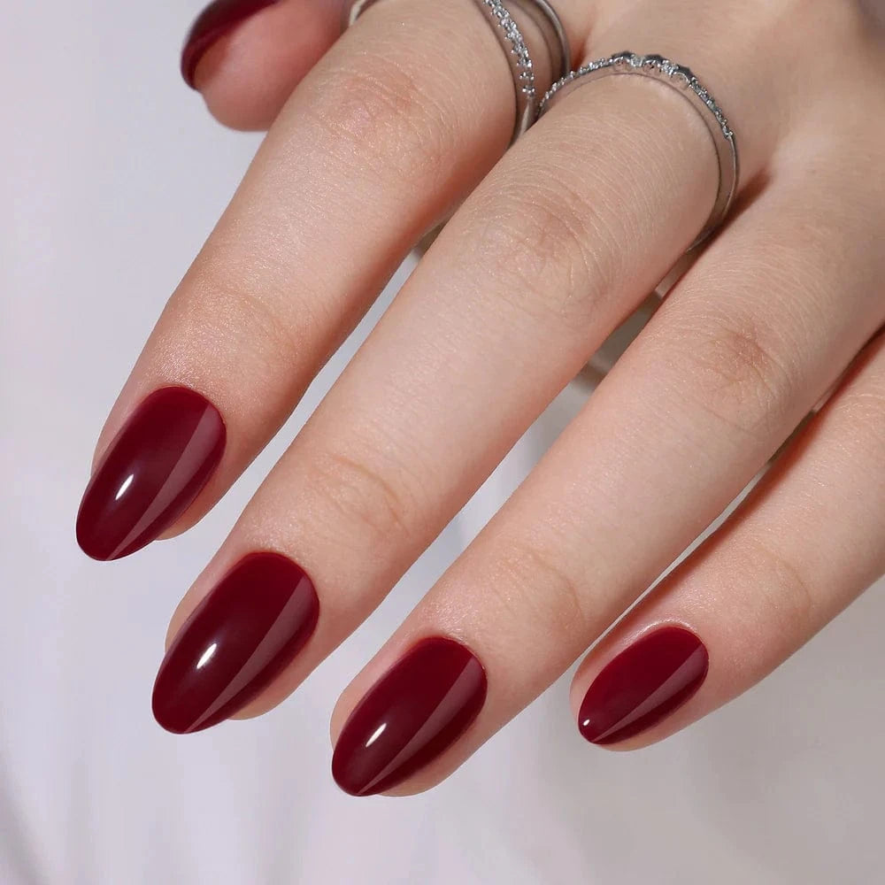 Holy Grail Nail press on Confidence
