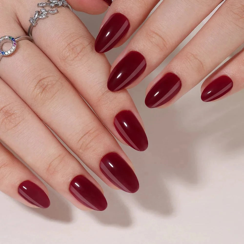 Holy Grail Nail press on Confidence