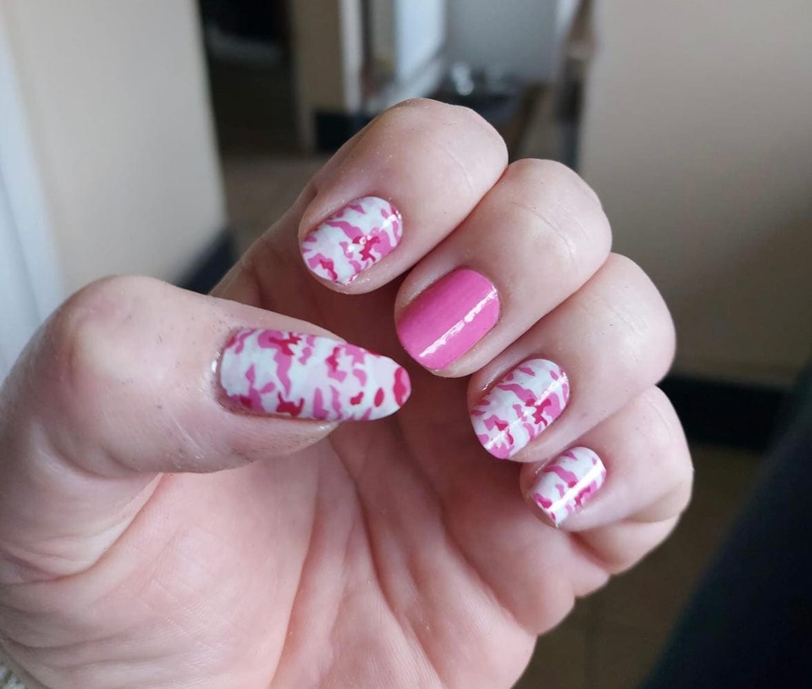 Holy Grail Nail Non-UV Nail Wraps Pink Camo - Holy Classics (Non-UV Nail Wraps)