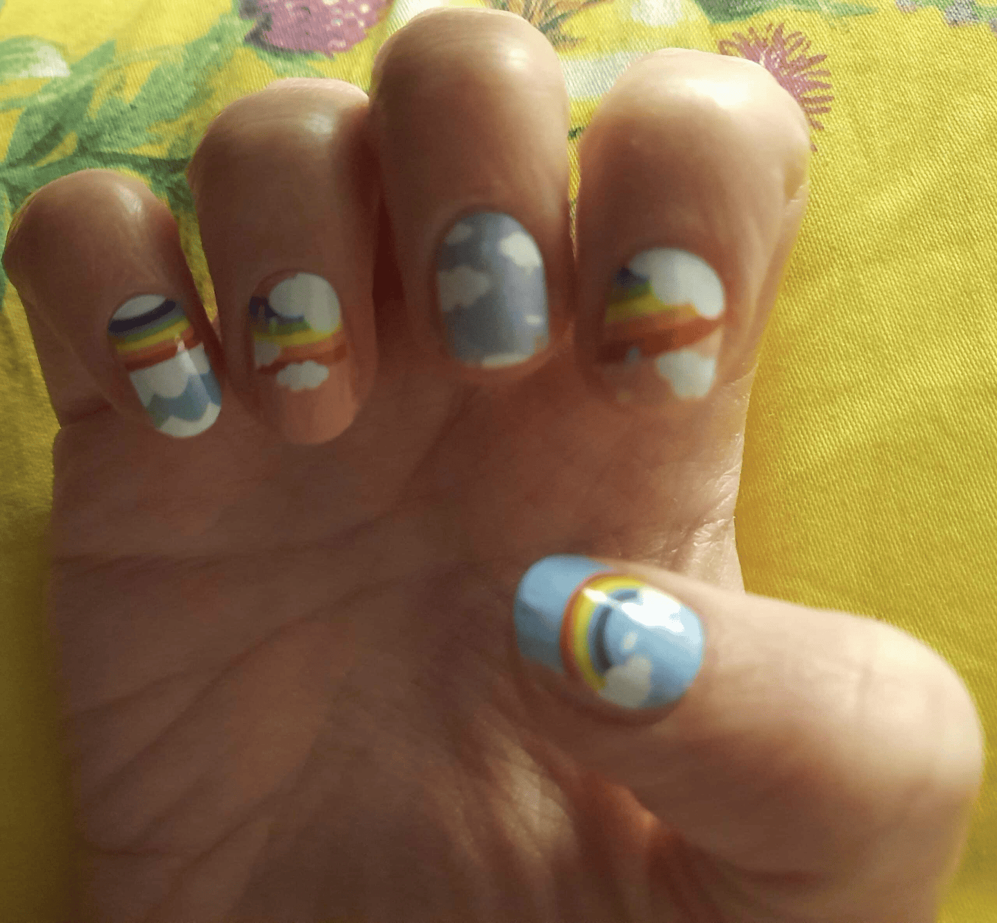 Holy Grail Nail Non-UV Nail Wraps Rainbow Fluff - Holy Classics (Non-UV Nail Wraps)