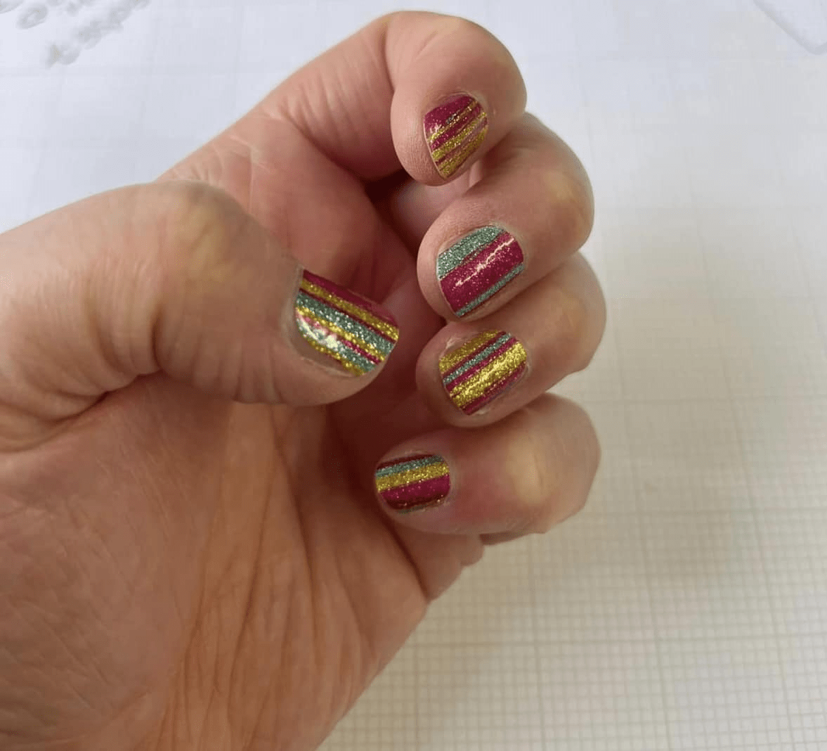 Holy Grail Nail Non-UV Nail Wraps Roller Stripes (Glitter) - Holy Classics (Non-UV Nail Wraps)