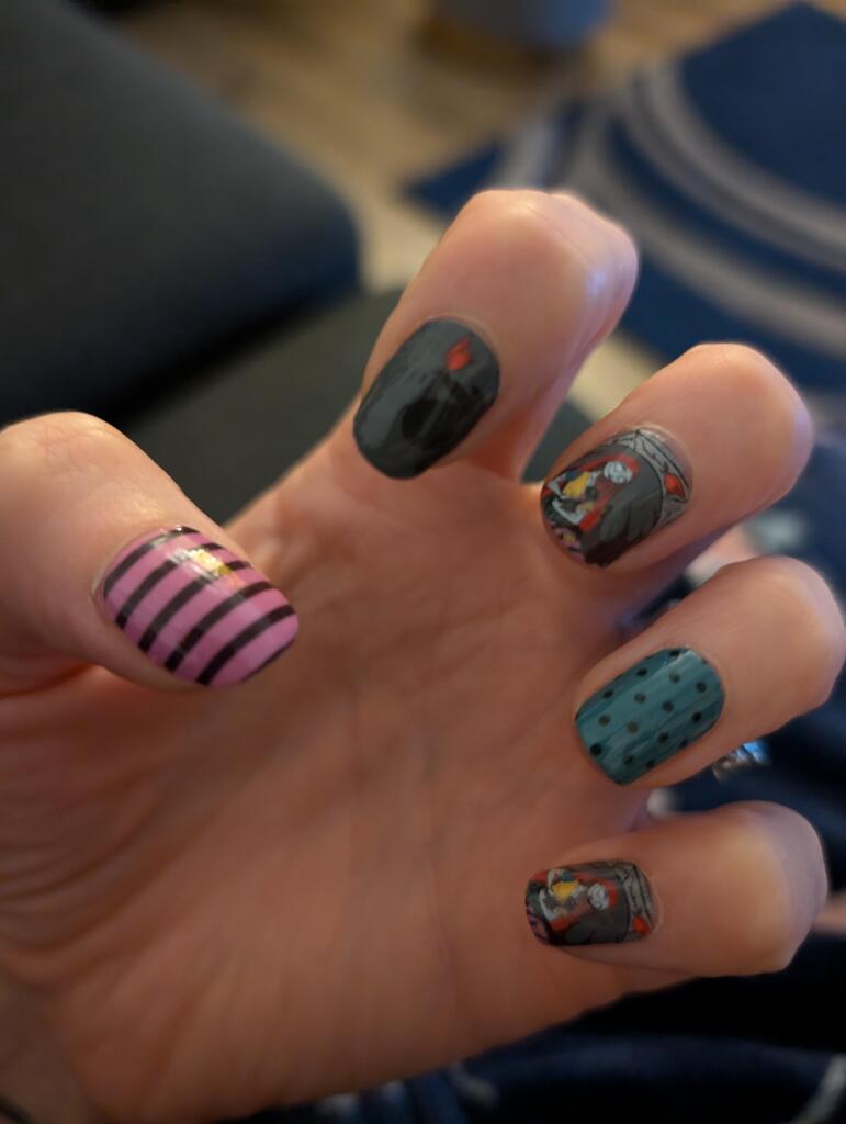 Holy Grail Nail Non-UV Nail Wraps Wednesday - Holy Classics (Non-UV Nail Wraps)