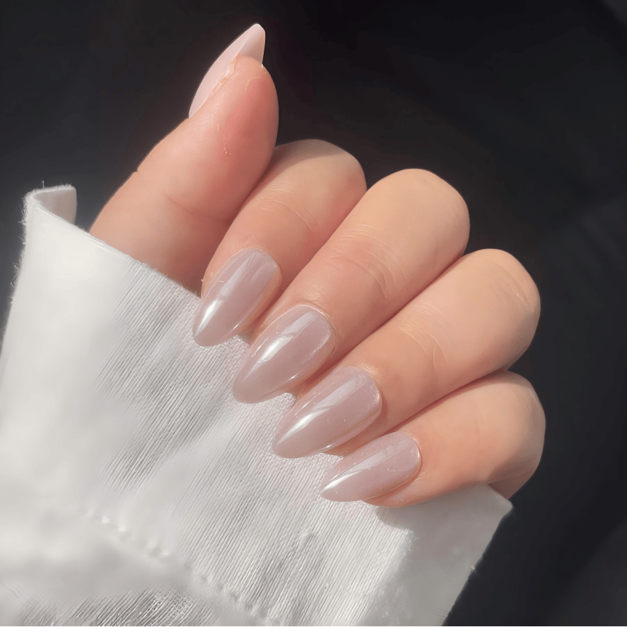 Holy Grail Nail press on Silver Rose2 (Cat's eye) - Soft Gel Press Ons (Short Almond)